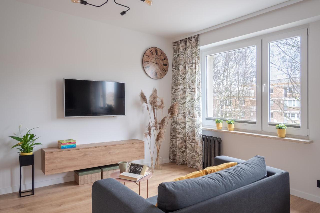 Mgm Home Wawer Miedzylesie Centrum Zdrowia Dziecka Warsaw Exterior photo